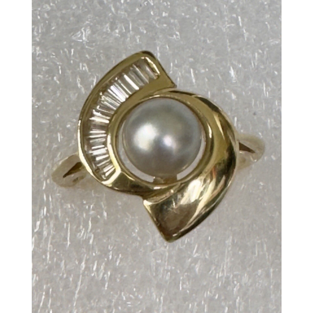 Classic 14k Solid Yellow Gold Natural White Pearl and Diamond Ring Size 4.75